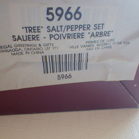 Elegance Silver Salt and Pepper Shakers - Picture 2 of 4